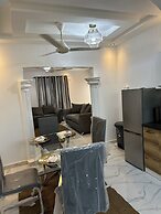 Luxe Apt #4the Retreat Apartments