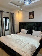 Luxe Apt #4the Retreat Apartments