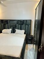 Star Light Apt #3 - The Retreat Apartments