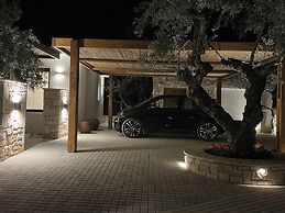 5-bedroom Superior Villa, Sea View & Swimming Pool