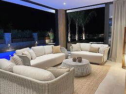 5-bedroom Superior Villa, Sea View & Swimming Pool