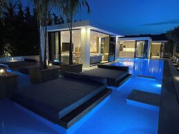 5-bedroom Superior Villa, Sea View & Swimming Pool