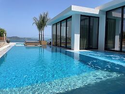 5-bedroom Superior Villa, Sea View & Swimming Pool