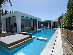 5-bedroom Superior Villa, Sea View & Swimming Pool