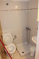 Studio Sleeps 2 With Free Parking