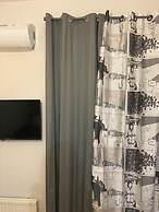 Amazing Studio Next to all City Attractions