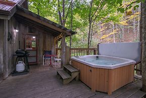 Moore House Inn & Cabins