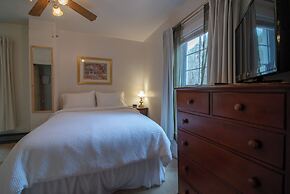 Moore House Inn & Cabins