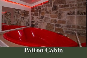 Moore House Inn & Cabins
