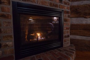 Moore House Inn & Cabins