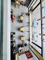 Embassy Gardens Apartment