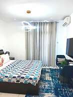 Embassy Gardens Apartment