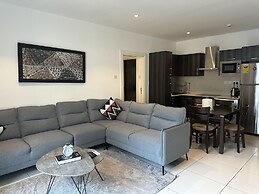 Embassy Gardens Apartment