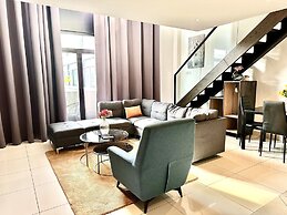 Embassy Gardens Apartment