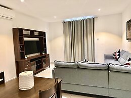 Embassy Gardens Apartment