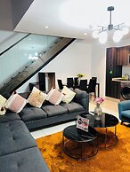 Embassy Gardens Apartment