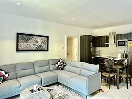 Embassy Gardens Apartment