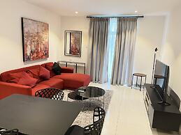 Embassy Gardens Apartment