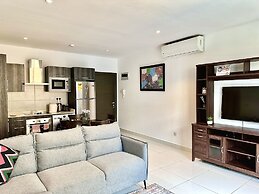 Embassy Gardens Apartment