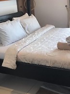 Embassy Gardens Apartment