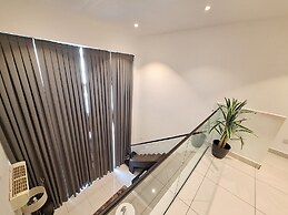 Embassy Gardens Apartment