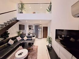 Embassy Gardens Apartment