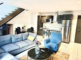 Embassy Gardens Apartment