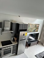 Embassy Gardens Apartment