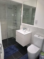 Embassy Gardens Apartment