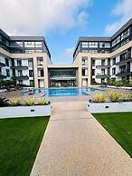 Embassy Gardens Apartment