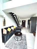 Embassy Gardens Apartment