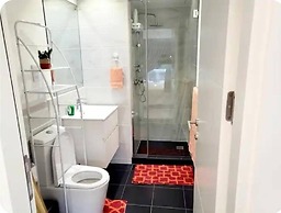 Embassy Gardens Apartment