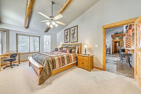 Near Hiking Trails: Spacious Cloudcroft Retreat!