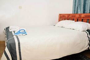 Lux Suites Orkney Apartments TRM Drive