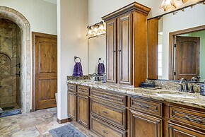 Las Cruces Home w/ Mountain Views & Private Pool!