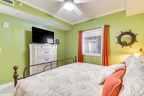 Gulf Shores Beachfront Condo w/ Community Pool!