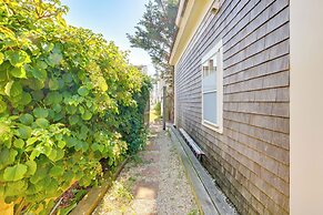 Walk to Beach: Charming Condo in Provincetown!