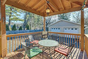 Riverfront Kresgeville Getaway Near Blue Mountain!