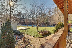 Riverfront Kresgeville Getaway Near Blue Mountain!