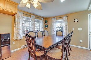 Riverfront Kresgeville Getaway Near Blue Mountain!