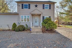 Riverfront Kresgeville Getaway Near Blue Mountain!