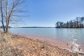 Lake Hartwell Home w/ Dock + Fire Pit!