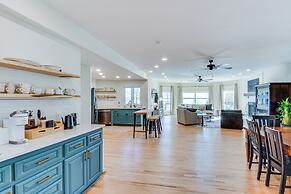 Lake Hartwell Home w/ Dock + Fire Pit!