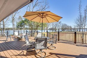 Lake Hartwell Home w/ Dock + Fire Pit!