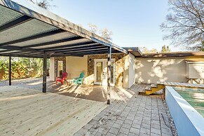 Idyllic Oldsmar Vacation Rental: 1 Mi to Beach!