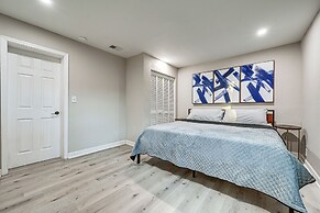 Idyllic Oldsmar Vacation Rental: 1 Mi to Beach!