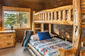 Wyoming Cabin w/ Hot Tub & Mountain-view Deck