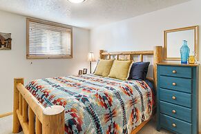 Wyoming Cabin w/ Hot Tub & Mountain-view Deck