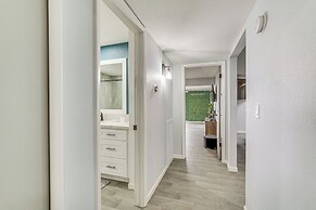 Sunny Arizona Oasis w/ Views - 2 Mi to Lake Havasu