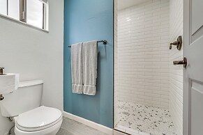 Sunny Arizona Oasis w/ Views - 2 Mi to Lake Havasu